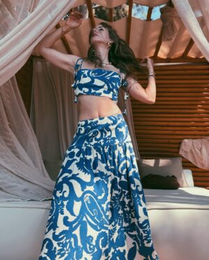 Melisa Akman Instagram - I wanna be the air and the water. 🪽🌊
@muun.shop 💙