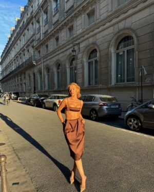 Melisa Döngel Instagram - melisa in paris✨🫠

#reklam