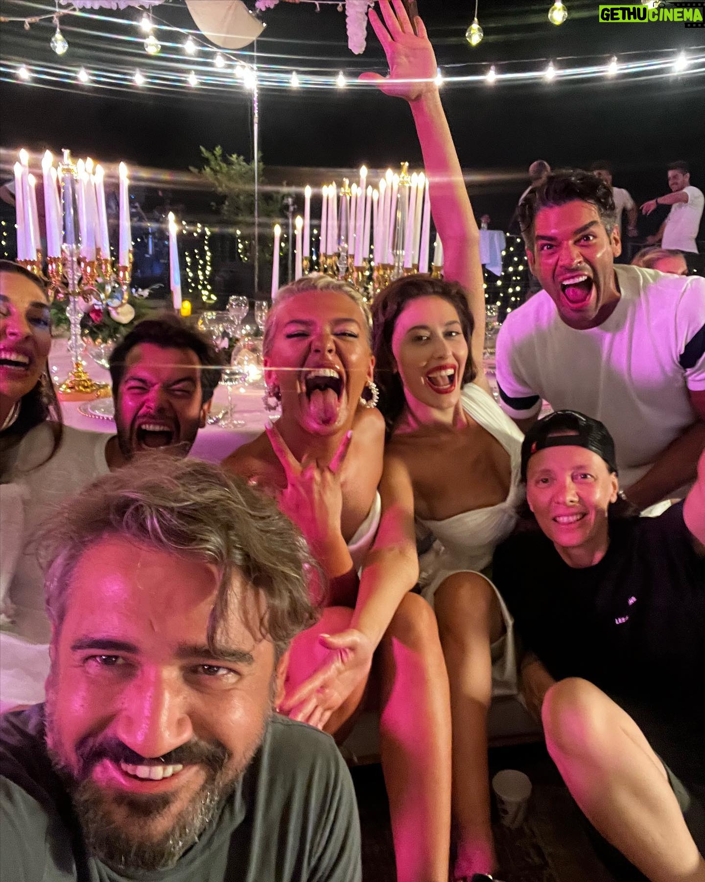 Melisa Döngel - 262.9K Likes - ÇOK SEVİYORUM 🤍
AŞK TAKTİKLERİ 2 🫶🏻
@netflixturkiye ❤️