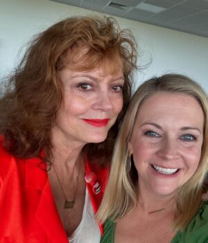 Melissa Joan Hart Instagram - Spent the weekend in wonderful conversation with this lovely lady @susansarandon in London!