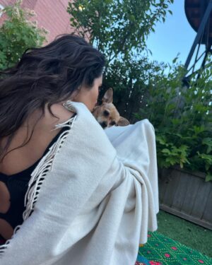 Melissa King Instagram - Family time & samosas. @padmalakshmi @chefnininguyen