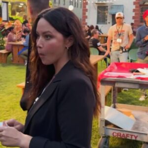 Actress Melissa O’Neil HD Instagram Photos and Wallpapers July 2024