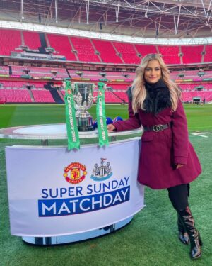Melissa Reddy Instagram - Another long but unreal day on the job 🤩🏆 

Wembley was rocking! Congratulations to Manchester United and the magic touch of Erik ten Hag. Shoutout to the sea of Newcastle fans that coloured and soundtracked this weekend! It was really nice to see the warm response Loris Karius received.