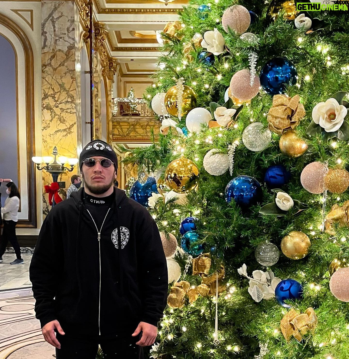 Melsik Baghdasaryan - 3.7K Likes - The goal is not to be rich.
The goal is to be a 𝗟𝗘𝗚𝗘𝗡𝗗 ✞
#MelsikTheGun
Happy New Year, God bless you all ❤️🙏🏻