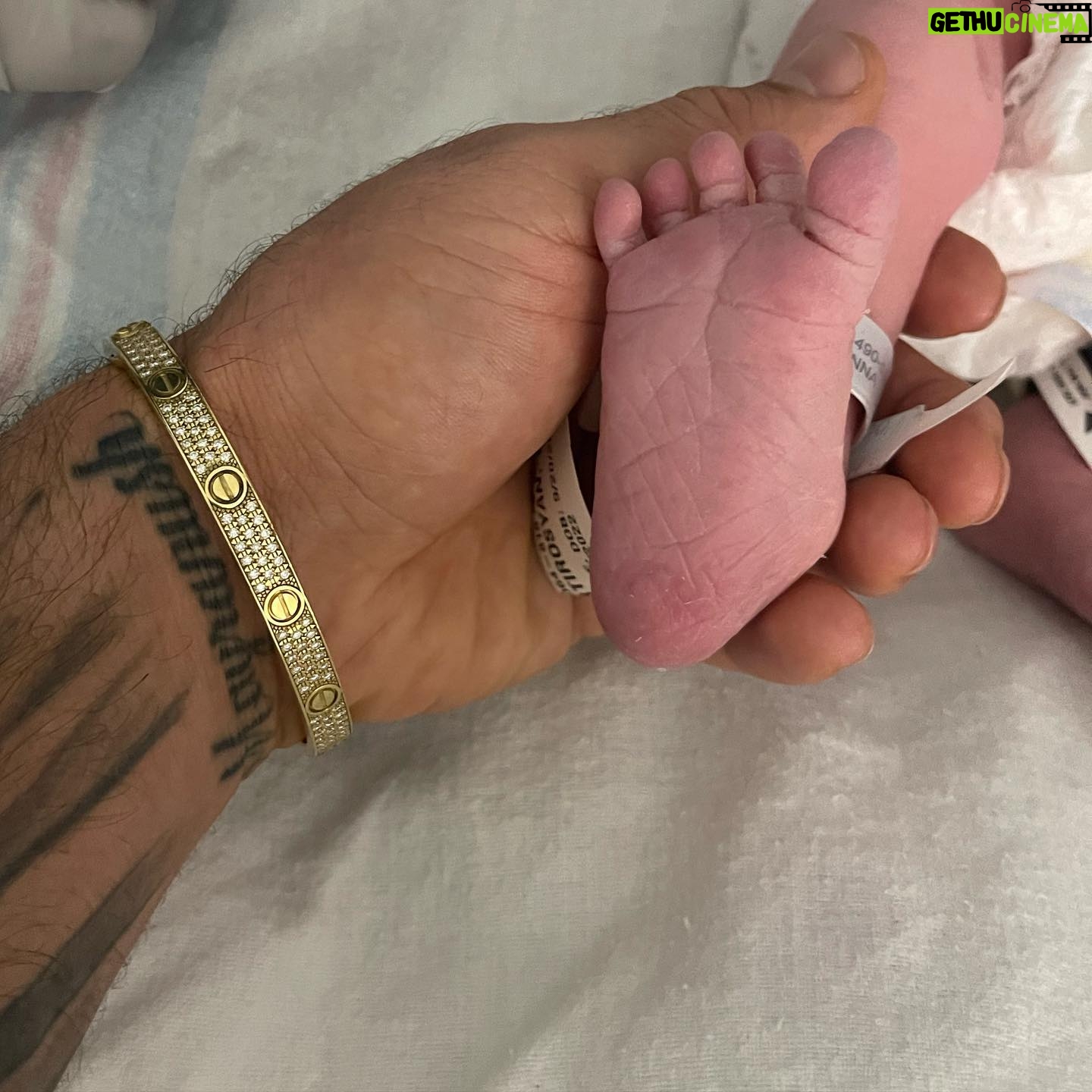 Melsik Baghdasaryan - 4.9K Likes - My baby girl princess Malena Baghdasaryan ❤️😇
Thanks GOD 🙏🏻