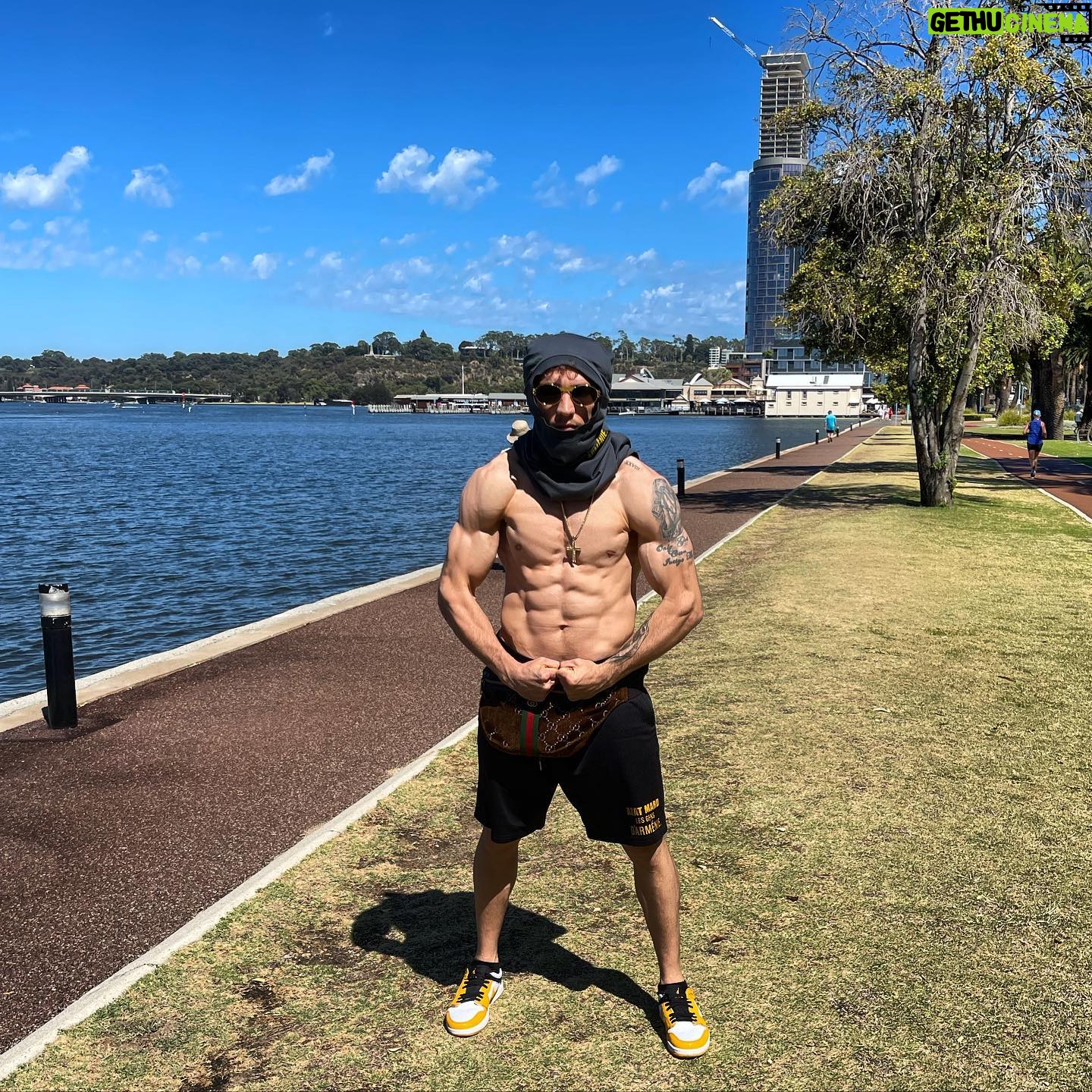 Melsik Baghdasaryan - 4K Likes - 🦘
#UFC284 #MelsikTheGun 🔫