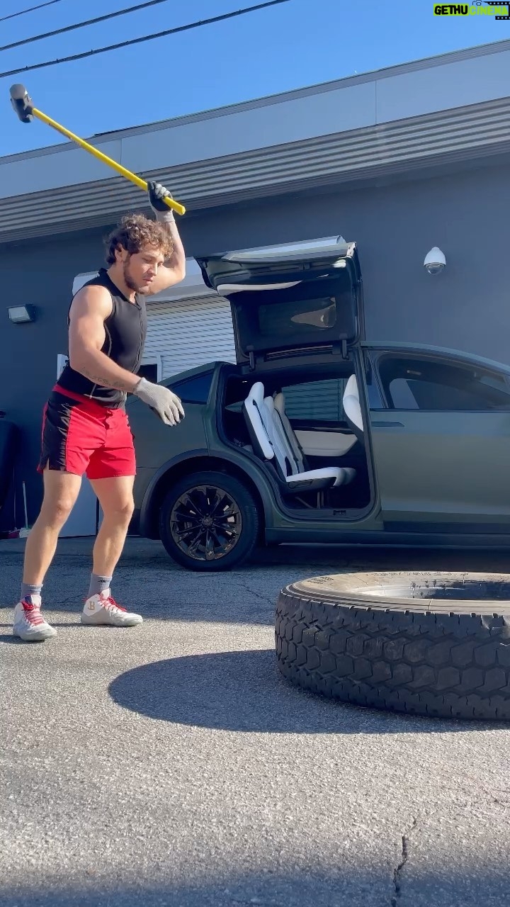 Melsik Baghdasaryan - 4.7K Likes - Koshov glxin 🔨