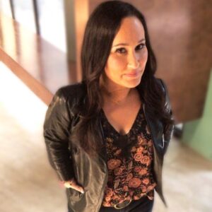 Meredith Eaton Instagram - That look when you have 3 more days until an all new and edge of your seat episode of @MacgyverCBS airs 👏🏻 📸 by @bnitalia