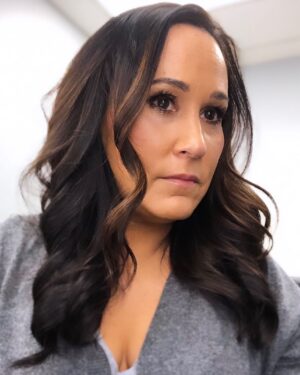 Meredith Eaton Instagram - Curls by @hairtactix_by_maria_antoinette & m/u by @mmurakami740 ♥️