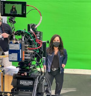 Meredith Eaton Instagram - We are back in 1 week with upcoming episodes that are simply amazing. @MacgyverCBS 📸 by @jemstarlite #macgyver #cbs