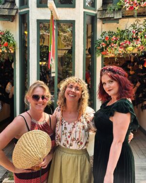 Meredith Stepien Instagram - Another great Ren Faire!! Only thing missing was @tracilacie 🌻❤️