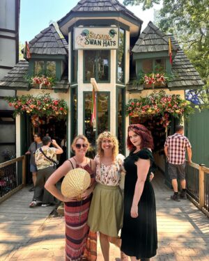 Meredith Stepien Instagram - Another great Ren Faire!! Only thing missing was @tracilacie 🌻❤️