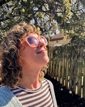 Meredith Stepien Instagram - It’s 71 degrees F right now, and it will be 23 degrees tomorrow morning for my commute into work 🫠 that’s a 50 degree drop!!!!!!!!