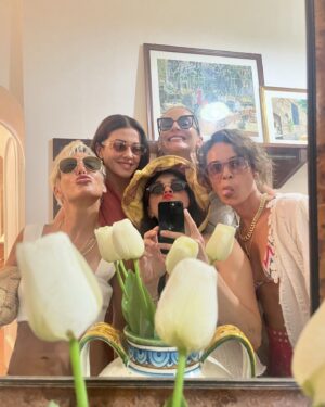 Meriç Aral Instagram - bu tatili atlatmam biraz zaman alacak belli ki 🪸🪸🌞🪸🪸🌞🌞🪸🪸🌞 
#reklam