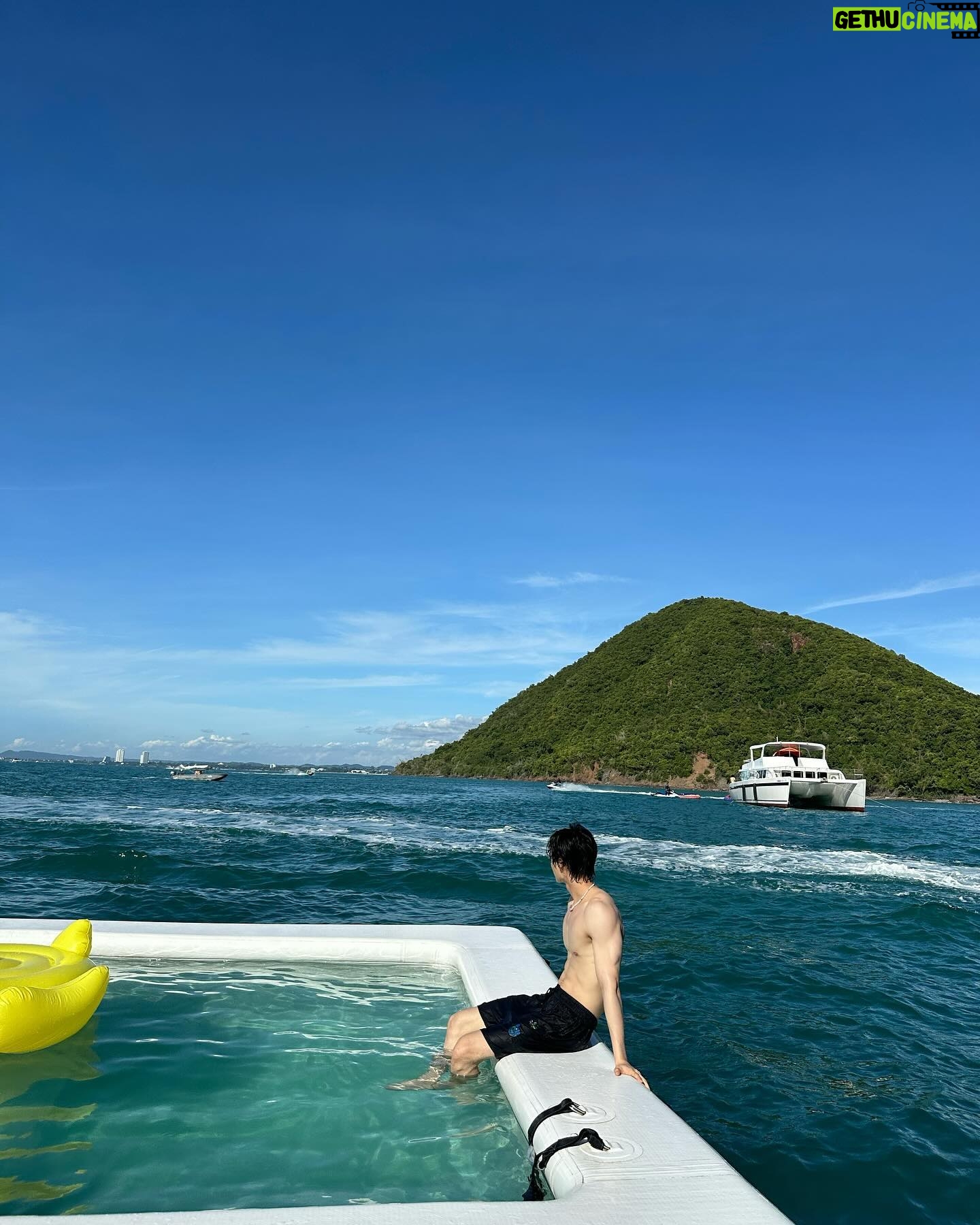 Metawin Opas-iamkajorn - 1 Million Likes - Vacation mood 🏝️