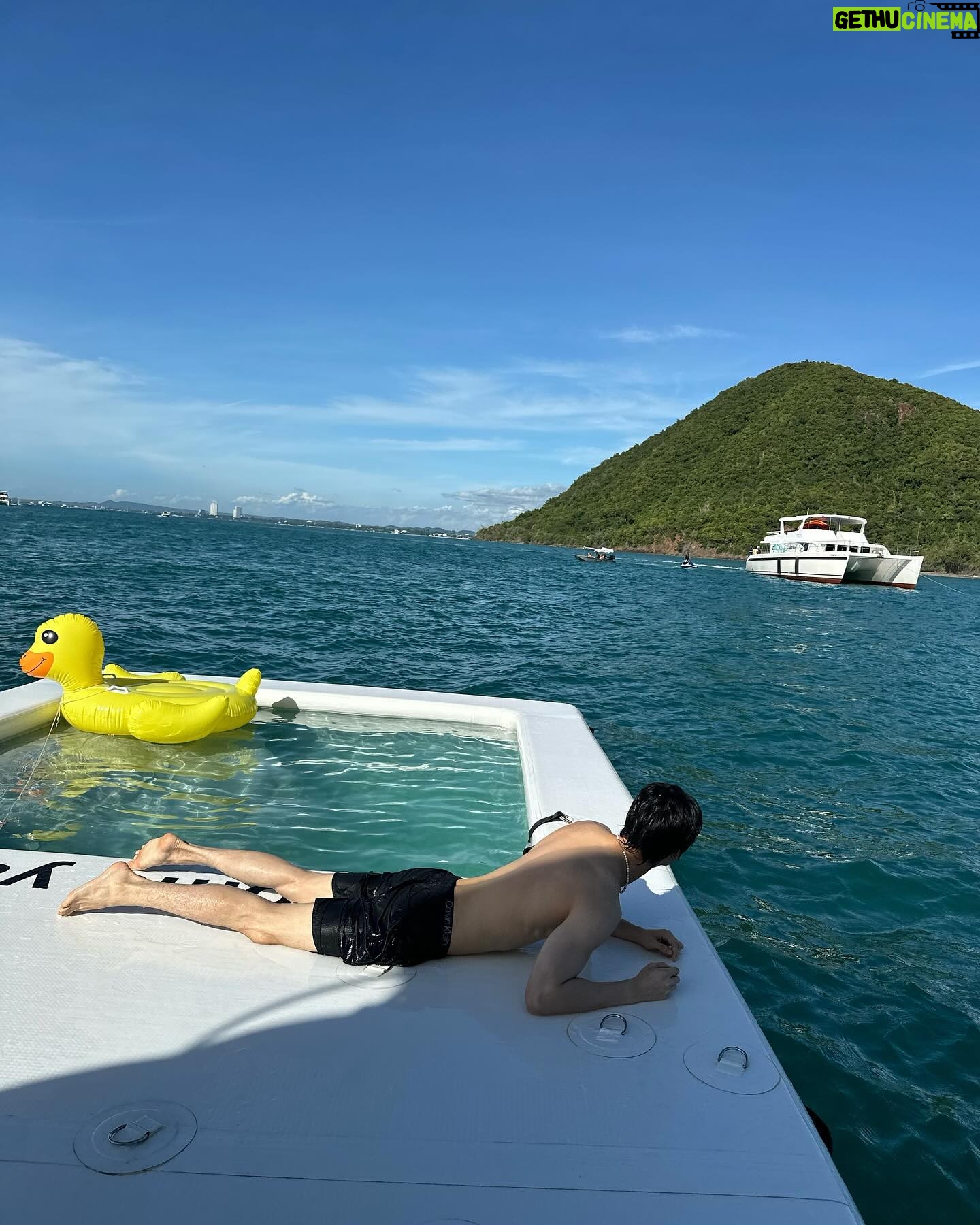 Metawin Opas-iamkajorn - 1 Million Likes - Vacation mood 🏝️