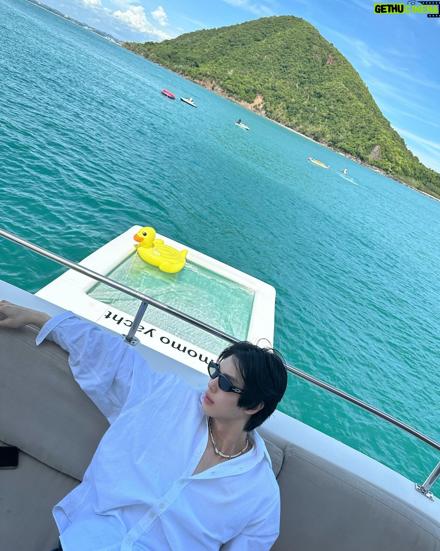 Metawin Opas-iamkajorn - 1 Million Likes - Vacation mood 🏝️
