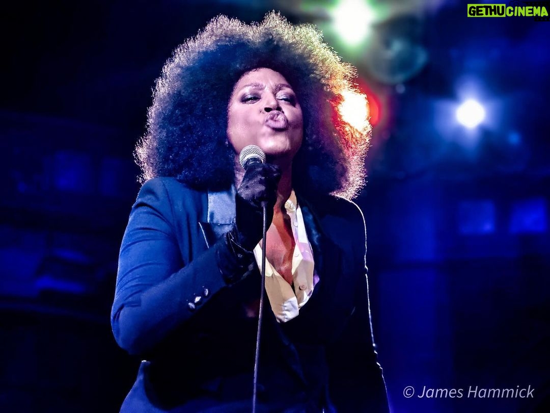 Mica Paris - 1.6K Likes - Sending kisses to you all, just because… 😘 can’t wait to get back out there performing xXx