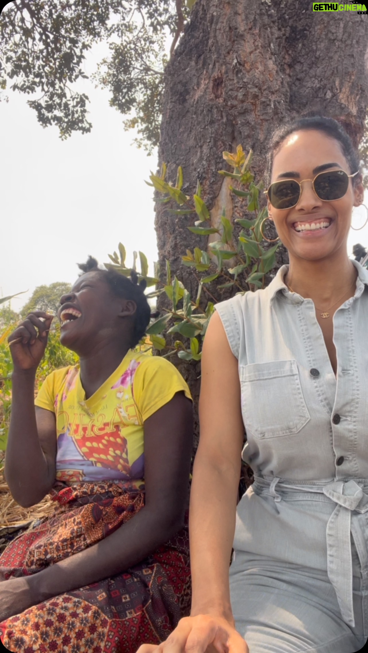 Micaela Reis - 17K Likes - Umbundu - Lição nr.1 ☺️
