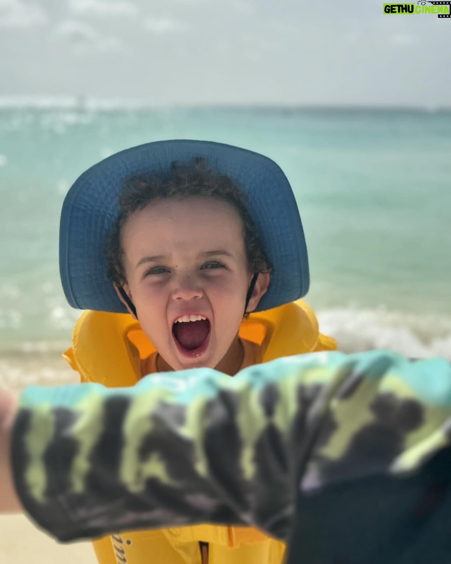 Micaela Vázquez - 74.2K Likes - Que lindo descansar unos días 🙏
Que lindo lindo sos Aruba 🙌🏻🥰❤️