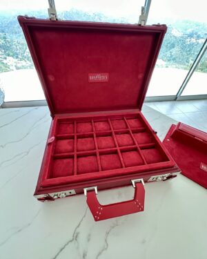 Michael Blakey Instagram - I’m honored to be one of the first to receive this magnificent and stunning watch case from @bosphorus.leather new collection.
Whatever watch you have, it deserves to be kept in a special case like this.
If you’re a watch enthusiast, you must go and check them out @bosphorus.leather 
~~~~~~~~~~
In it to win it !
~~~~~~~~~~

#producermichael #inittowinit #watch #watchcase #watchbox #exclusive #custommade #beautiful #elegant