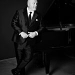 Michael Chiklis