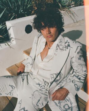 Michael Cimino Instagram - Some of my faves from the @wonderland shoot ❤️
•
•
•
Photographer: 
@shanemccauley 
Styling:
@alyciacohen 
H&MU:
@hairbycandicebirns

PS:
Insta was down yesterday soo I’m posting it again today HAHA love you cuties
