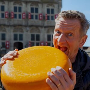 Michael Kessler Instagram - Wir und die Niederländer @zdfmediathek 
#ziemlichbestenachbarn #niederlande #holland