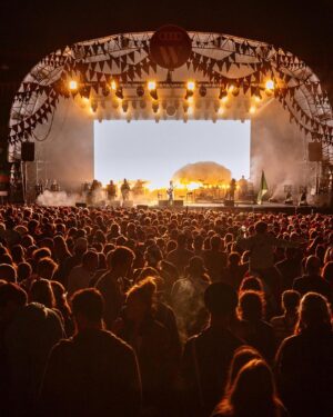 Michael Kiwanuka Instagram - Bless you Wilderness. So much ❤️

📸: @photosbychloeh