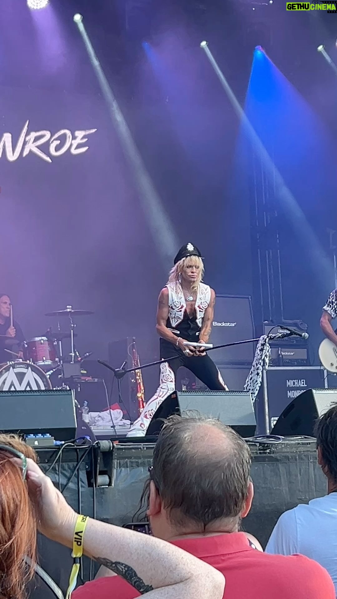 Michael Monroe - 6K Likes - Raasepori 🌟🌟🌟🌟
