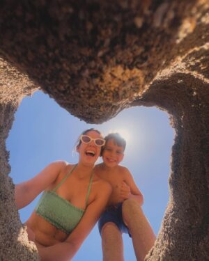 Michaela Tomešová Instagram - Srdce na pláži #photooftheday #lanzarote @canariatravel.cz
