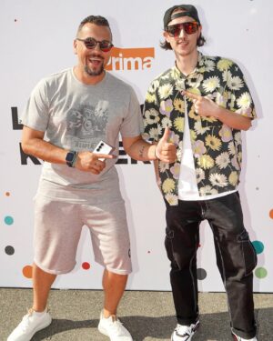 Michal Kavalčík Instagram - FOTR & SYN na PRIMĚ 📺😄🎉🤟🏼
Včera @primaftv odhalila své podzimní novinky a my byli u toho🔥 Máte se na co těšit♥️👍🏼✌🏼 #prima #primatv #podzim #televize #fortasyn #nejkrasnejsikluci #zabava #relax