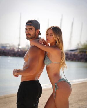 Michel Duval Instagram - Forever and always 🤍🐒

📸/ @gmauri_