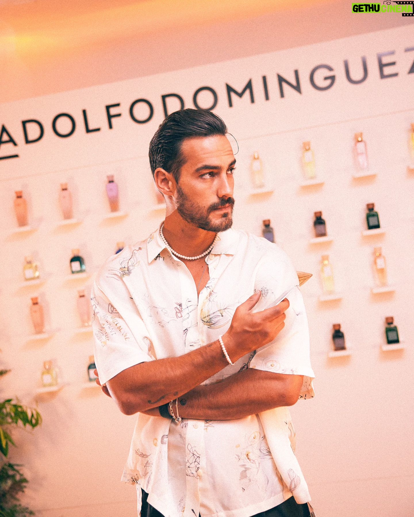 Michel Duval - 12.8K Likes - IKIGAI 👁️🗨️
Feliz de haber sido parte del desfile de la nueva colección otoño/invierno 2024 de @adolfodominguezofficial . Pura gozadera 🔥 #adeventoglobal #adolfodominguezperfumes