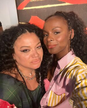 Michelle Buteau Instagram - Can’t believe I pay taxes for having this much fun✨

#survivalofthethickest 
#seasontwo