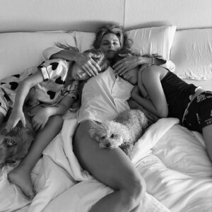 Actress Michelle Hunziker HD Instagram Photos and Wallpapers July 2024