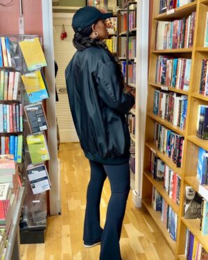 Michelle Obama Instagram - Happy National Book Lovers Day! I always love checking out new bookstores and scouting out new reads. Are you reading anything right now that you’d recommend? Let me know in the comments below! 📚