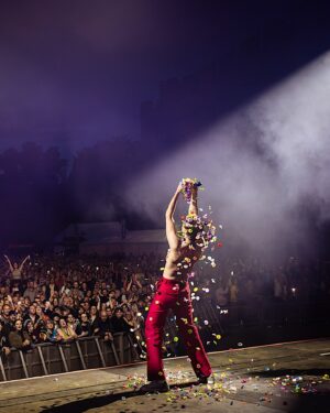Mika Instagram - Pure joy and energy at Warwick Castle last night!

📸 @danilodauriafoto