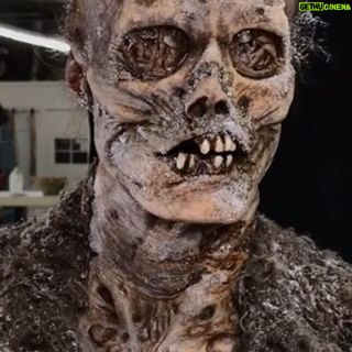 Mike Pecci - 2.1K Likes - So damn cool! Go show some love to the artists reposted Blast from the past… zombie makeup using @rbfxprosthetics by @ianvcromer & @jackcoon on @gordontarpley . I hear @ishootthedead taking pics. Sculptures by @charliehdz82 & @wayneandersondesigns .