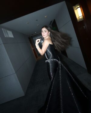 Mikee Quintos Instagram - “the village”

styling @denisequintos
black dress @markandtristan 
heels @daccori_ 
jewelry @meidiamondjewelry 
makeup @makeupbymarben 
hair @hairbybrentsales 
momager @jo_quintos 

#GMAGALA2024