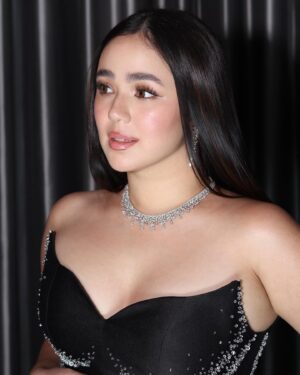 Mikee Quintos Instagram - GMA ball 2024 @mikee 

Makeup by @makeupbymarben 
Hairstyle by @hairbybrentsales 
Styling by @denisequintos 
Gown by @markandtristan 
Jewelry by @meidiamondjewelry 

#makeupbymarben