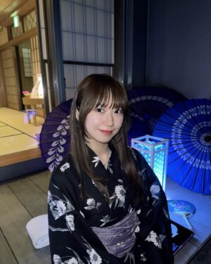 Miki Nonaka Instagram - @tsujinozomi_official 
辻希美さんプロデュースAnge charme×しまむらコラボブランド【Ange charme -Tout le monde-】
大好きな辻さんからプレゼントしていただいた浴衣を着て、夏を楽しんできました！線香花火楽しかったです🎇
.
動画、音無しにしていますが「こちら線香花火でございます〜」と言っています！
@angecharme_shop 
#morningmusume24#モーニング娘24
#野中美希#ちぇる