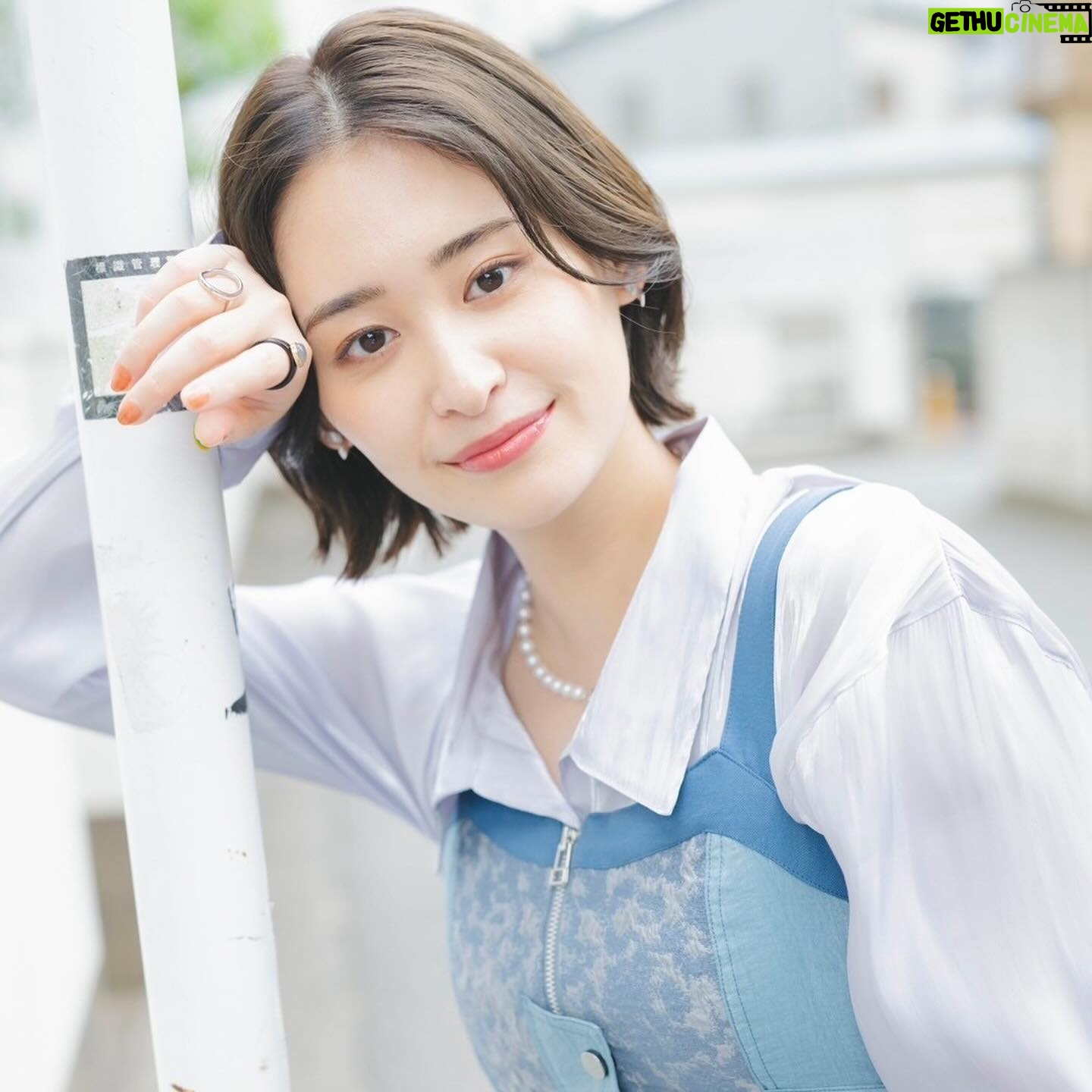 Miki Yanagi - 5.1K Likes - お知らせ📢
7月はたくさんの雑誌で
ドラマ「GO HOME〜身元不明人相談室〜」のことや近況のお話を取り上げていただいております!
みなさん是非、お手に取っていただけますと嬉しいです!!☻
▫️BOMB 8月号
7月9日(火) 発売
▫️JI(ジャパニーズ インベスター)
7月25日(木) 発売
▫️ロト・ナンバーズ「超」的中法
7/29(月) 発売
📷: @_u_ya24_o0
👗: @youkoohizumi_pyon
💄: @ruuu15