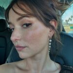 Milana Vayntrub
