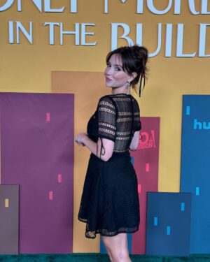 Milana Vayntrub Instagram - Went to the premiere of @onlymurdershulu to show you my calves. Wait no. I mean to celebrate the work of idols, friends and strangers. The first episode of season 4 is so fun and the party was blast! Thanks for having us @hulu!

Always wearing my @coattmorsecoded bracelet. This one says Thank You in Morse code because being grateful keeps the good times coming, and they don’t stop comin.