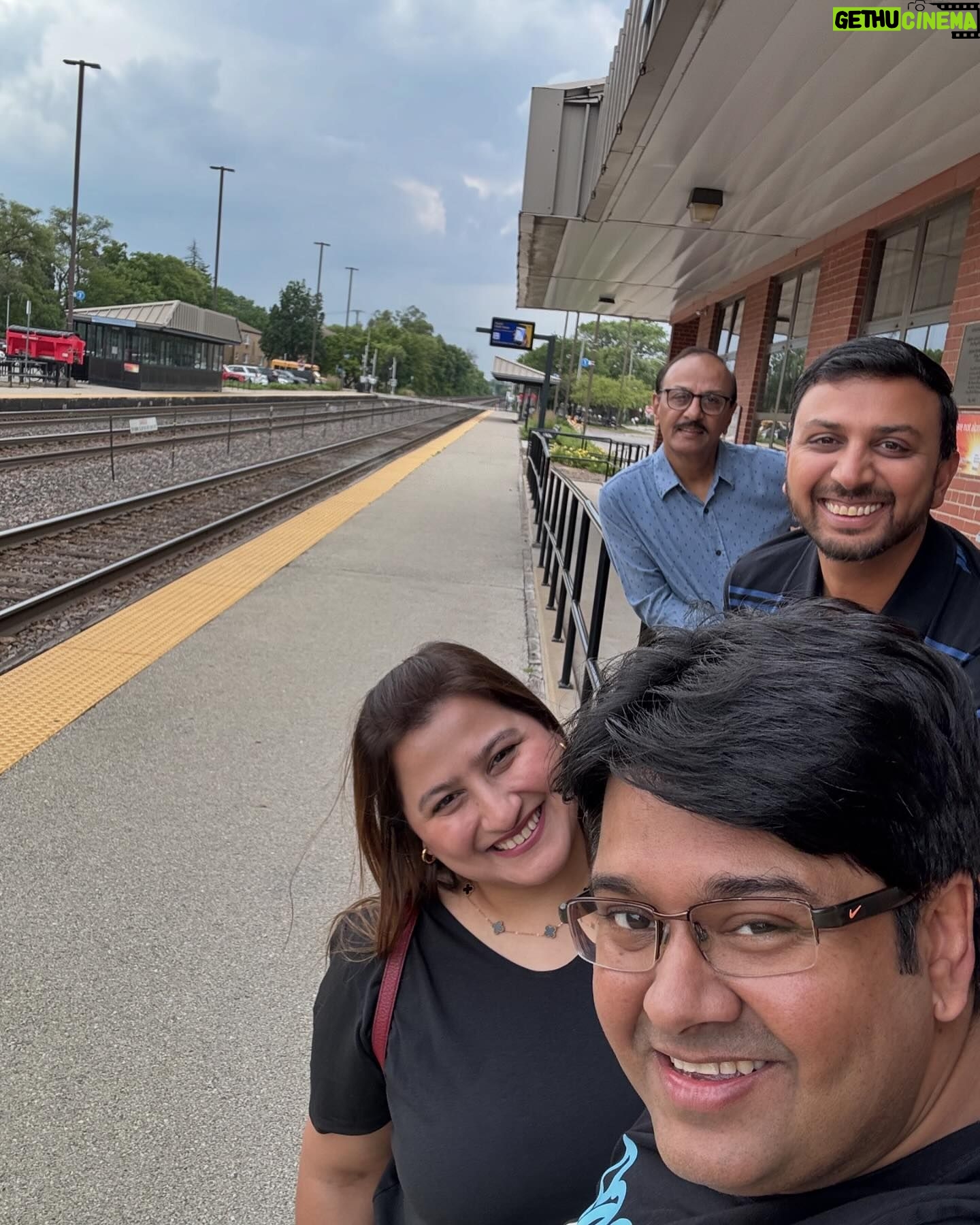 Milap Zaveri - 107 Likes - Musafir hai yaaron 😎 #Chicago