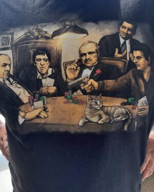 Milap Zaveri Instagram - The shopkeeper made me an offer I couldn’t refuse 🔥 HAD to buy this t shirt where Don Corleone aka the Godfather presides over a dinner with Tony Montana aka Scarface, Robert De Niro and Joe Pesci from “Goodfellas” and Tony Soprano 😎😎😎😈😈😈 #GangstersParadise #Newyork
