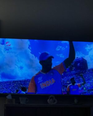 Milap Zaveri Instagram - What a victory by team India!!! Snatched victory from the jaws of defeat!!! @jaspritb1 you HERO ❤️🔥😍