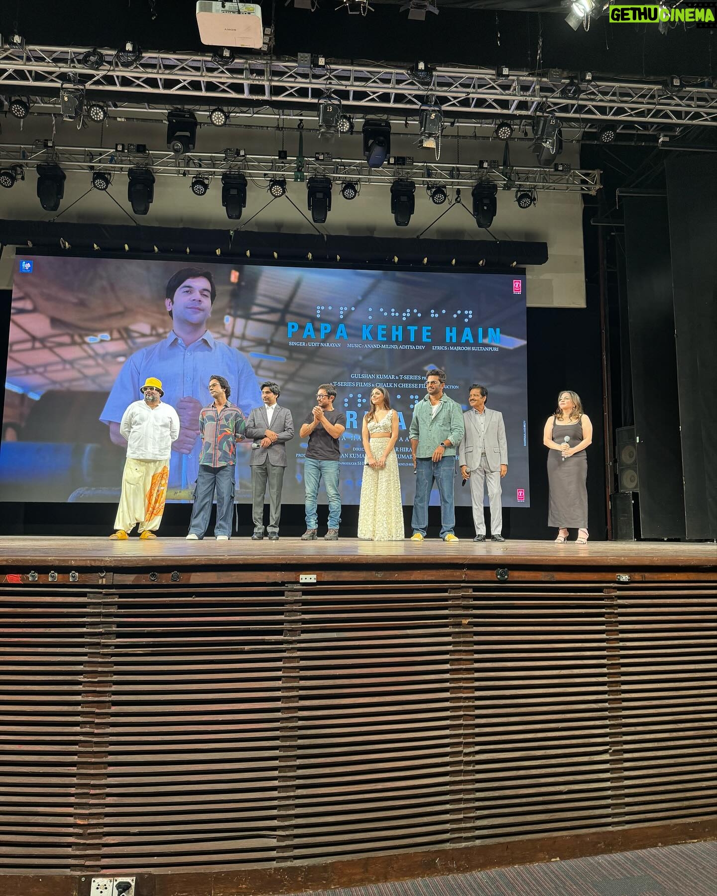 Milap Zaveri - 126 Likes - The most beautiful and amazing launch of #PapaKehteHain from #Srikanth with Aamir sir gracing the occasion ❤️ This song and this film is going to win hearts and the box office on 10th May. Do yourself a favour and book tickets for your entire family when bookings start! 💪😍 Hats off to @tusharhiranandani @nidhiparmarhira @rajkummar_rao @alayaf @jyotika @sharadkelkar Bhushan sir @shivchanana @chalkncheesefilms @tseries.official @tseriesfilms and the entire team 👏🤗