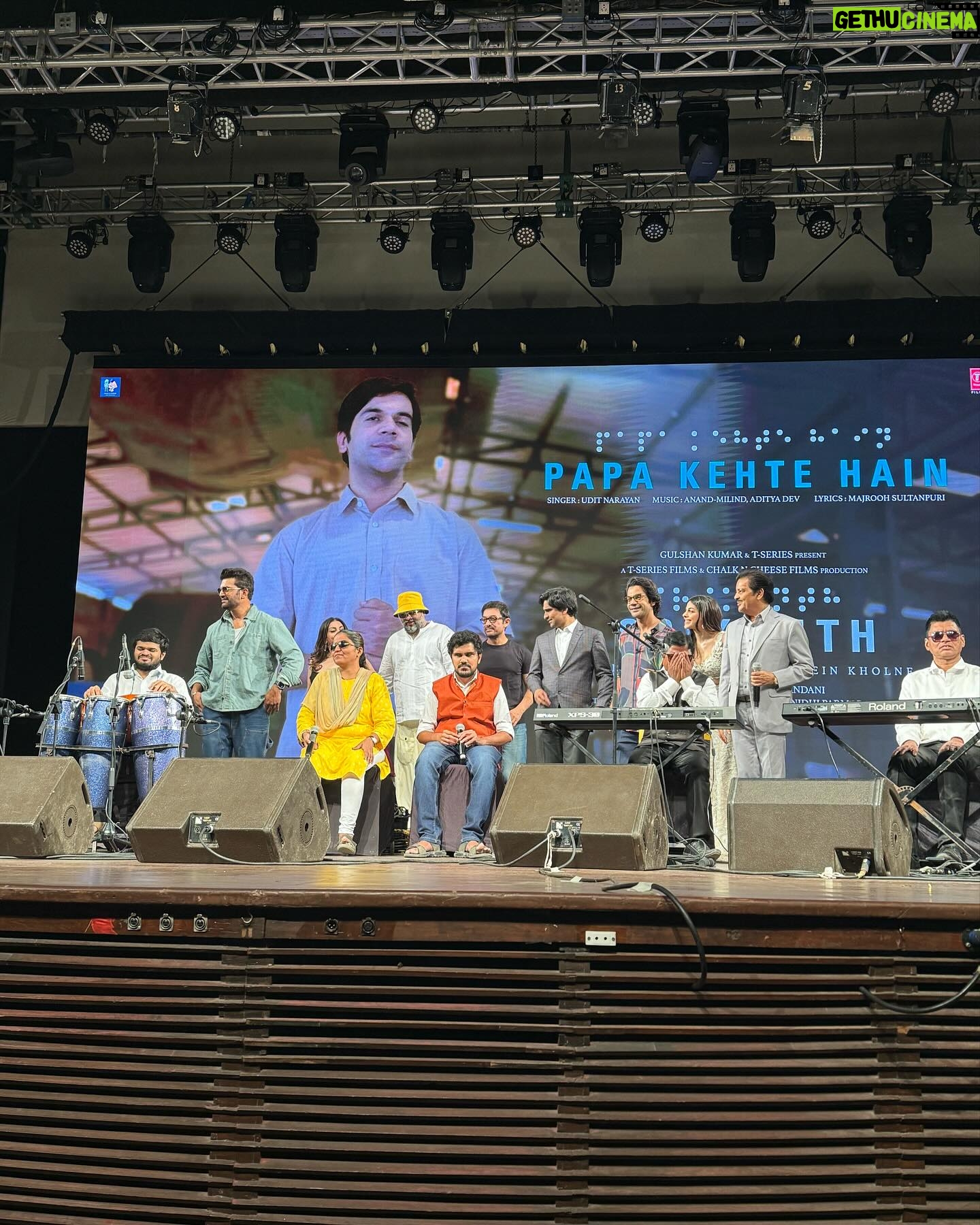 Milap Zaveri - 126 Likes - The most beautiful and amazing launch of #PapaKehteHain from #Srikanth with Aamir sir gracing the occasion ❤️ This song and this film is going to win hearts and the box office on 10th May. Do yourself a favour and book tickets for your entire family when bookings start! 💪😍 Hats off to @tusharhiranandani @nidhiparmarhira @rajkummar_rao @alayaf @jyotika @sharadkelkar Bhushan sir @shivchanana @chalkncheesefilms @tseries.official @tseriesfilms and the entire team 👏🤗